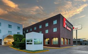 Fiesta Inn Express San Luis Potosi Oriente